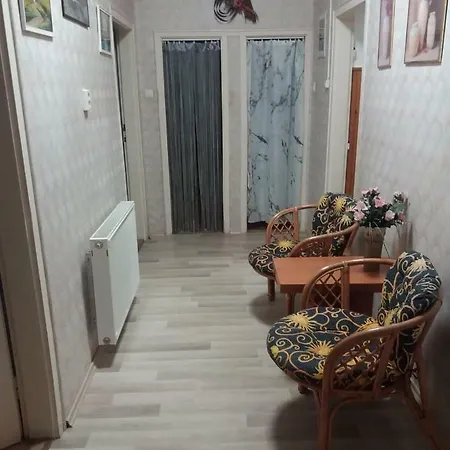 Babi Apartman Feriehus Balatonlelle