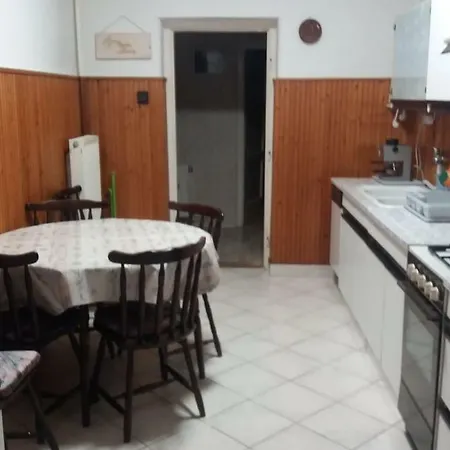 Feriehus Babi Apartman Balatonlelle